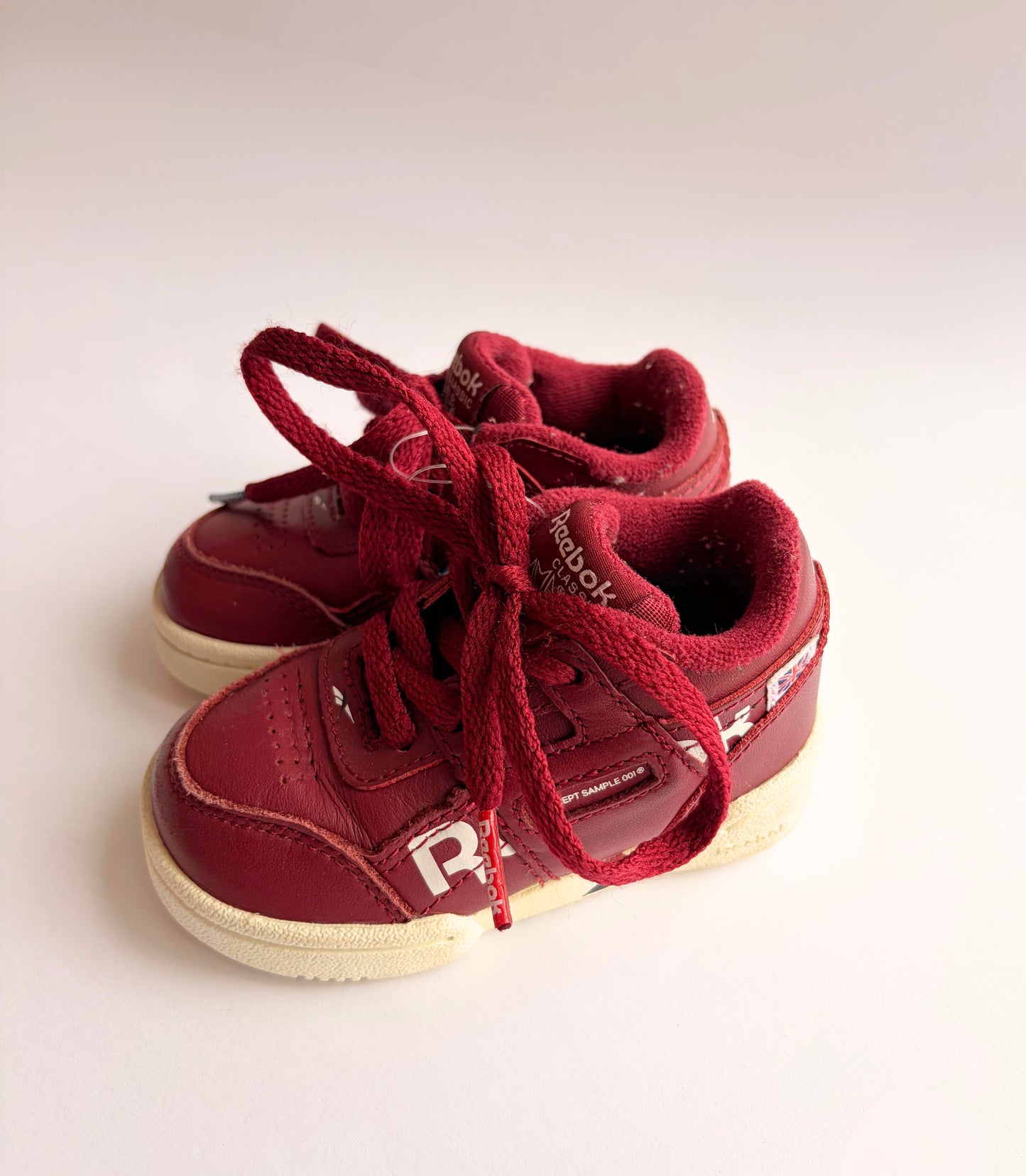 Reebok Shoes | Size 4C