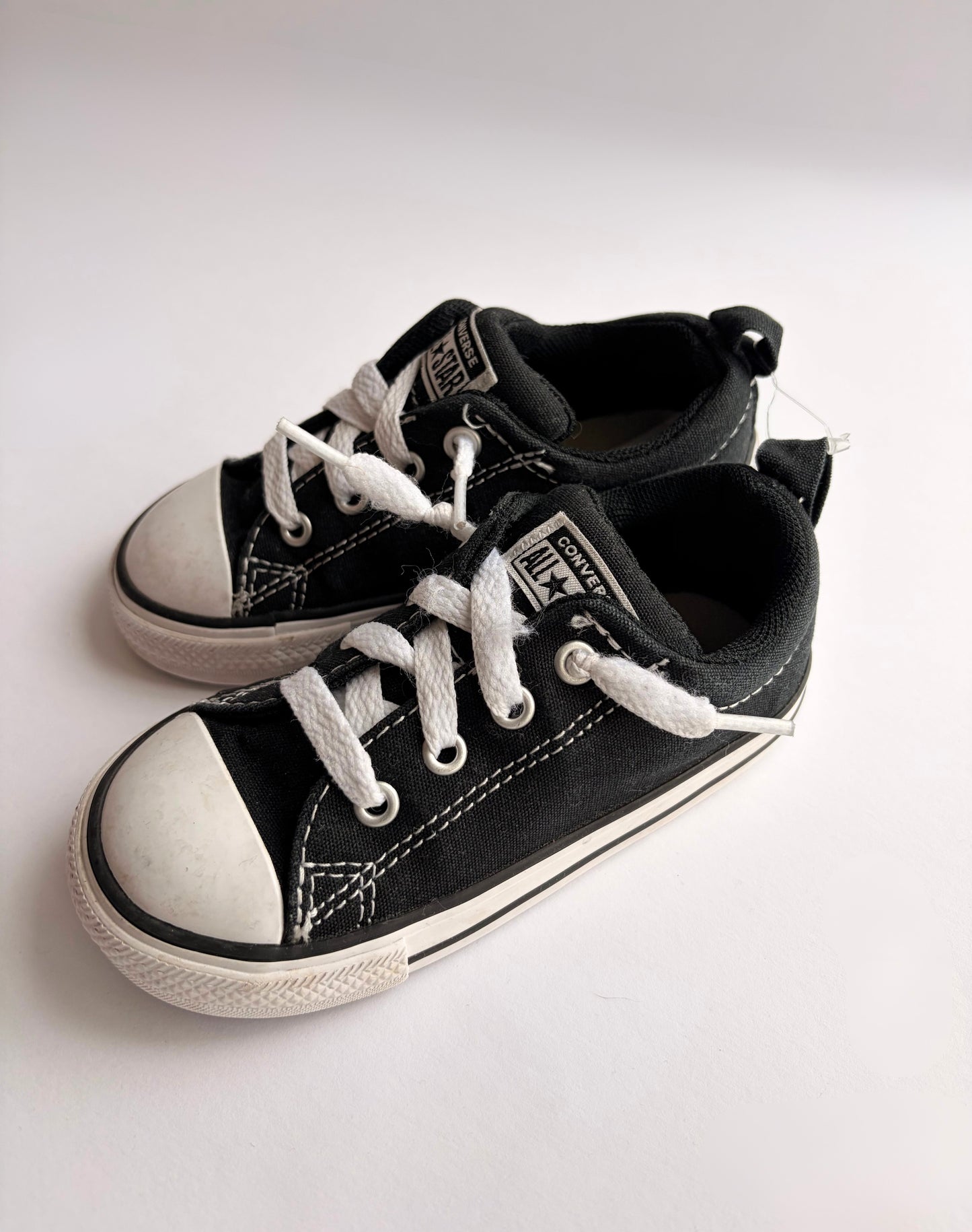 Converse Sneakers | Size 8