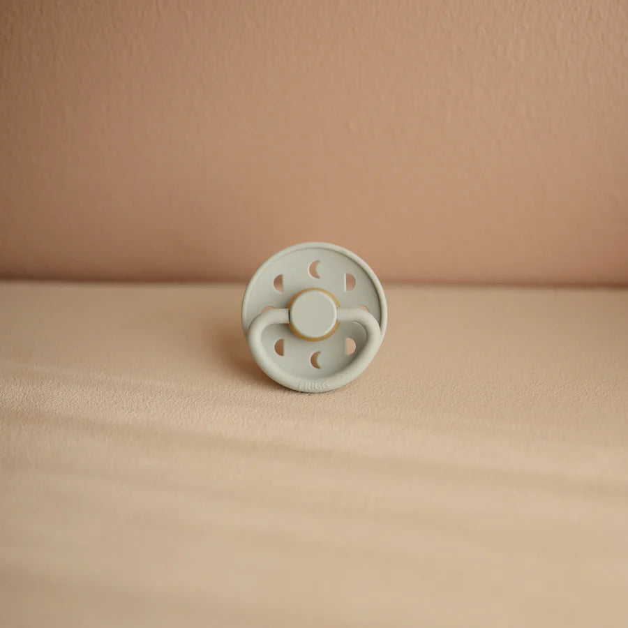 FRIGG | Moon Natural Rubber Pacifier 2-Pack