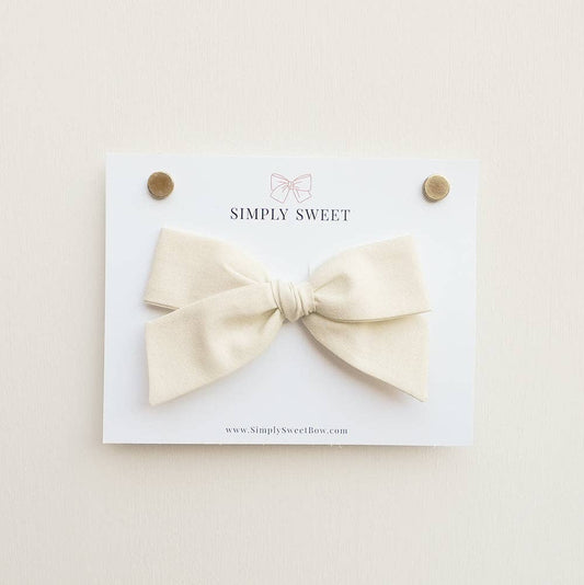 Cream - Handtied Bow