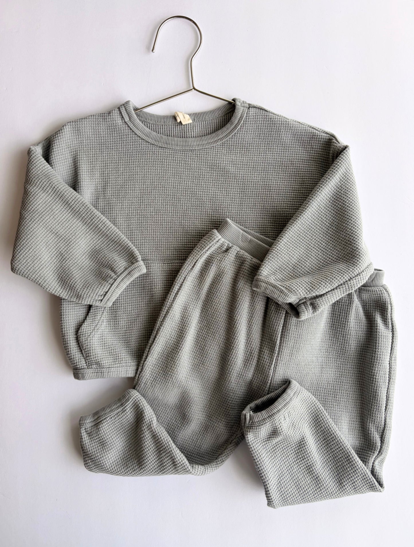 Quincy Mae Two-Piece | Size 12/18M