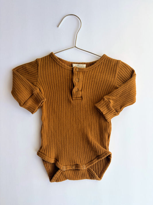 The Simple Folk Bodysuit | Size 6/9M