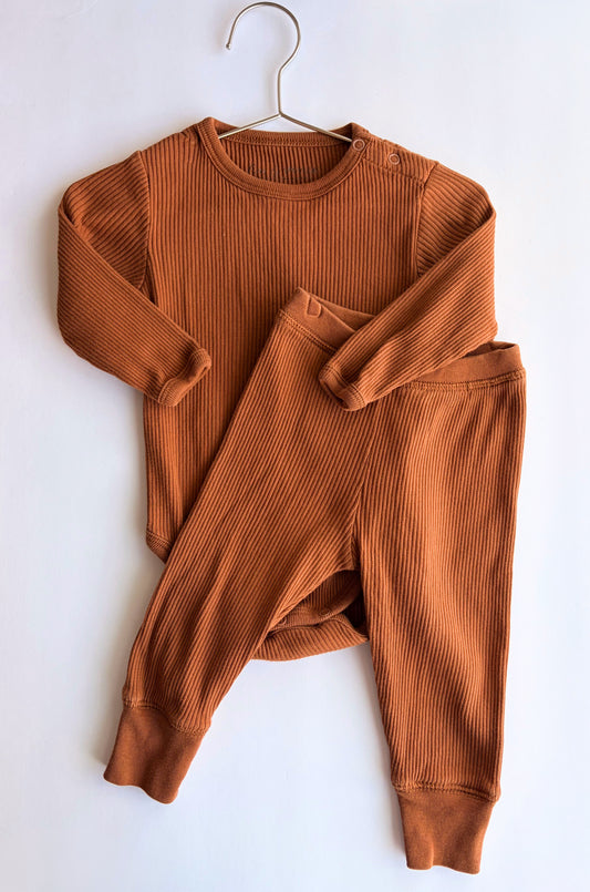 Fin & Vince Two Piece | Size 6/12M