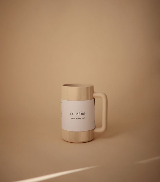 Mushie | Bath Rinse Cup - Shifting Sand