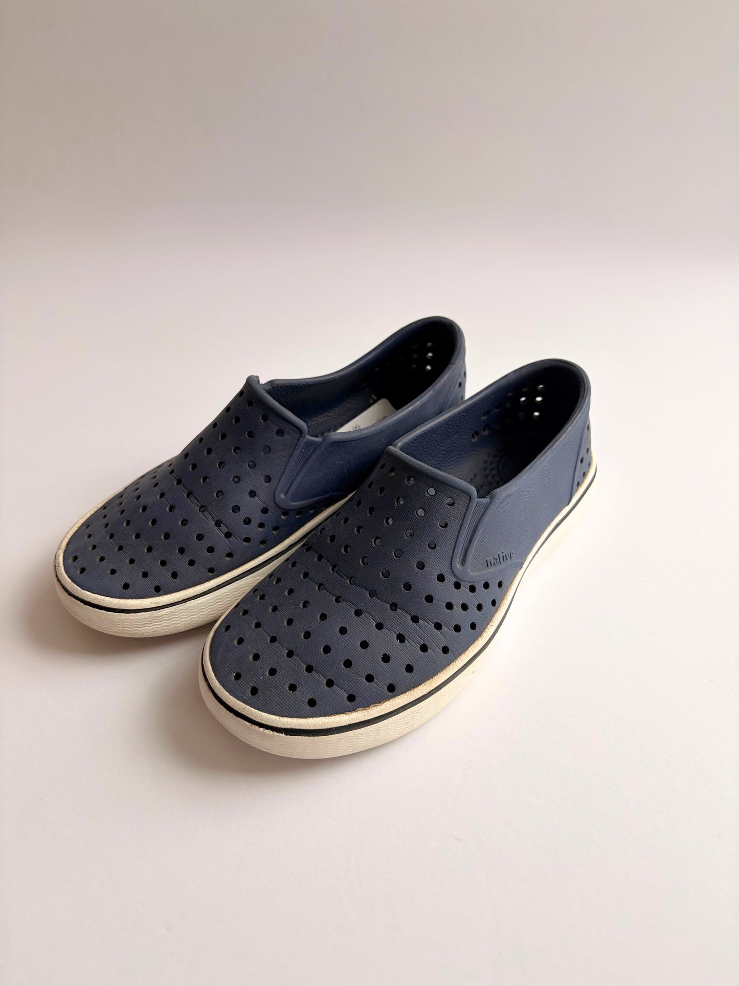 Native Shoes | Size 2