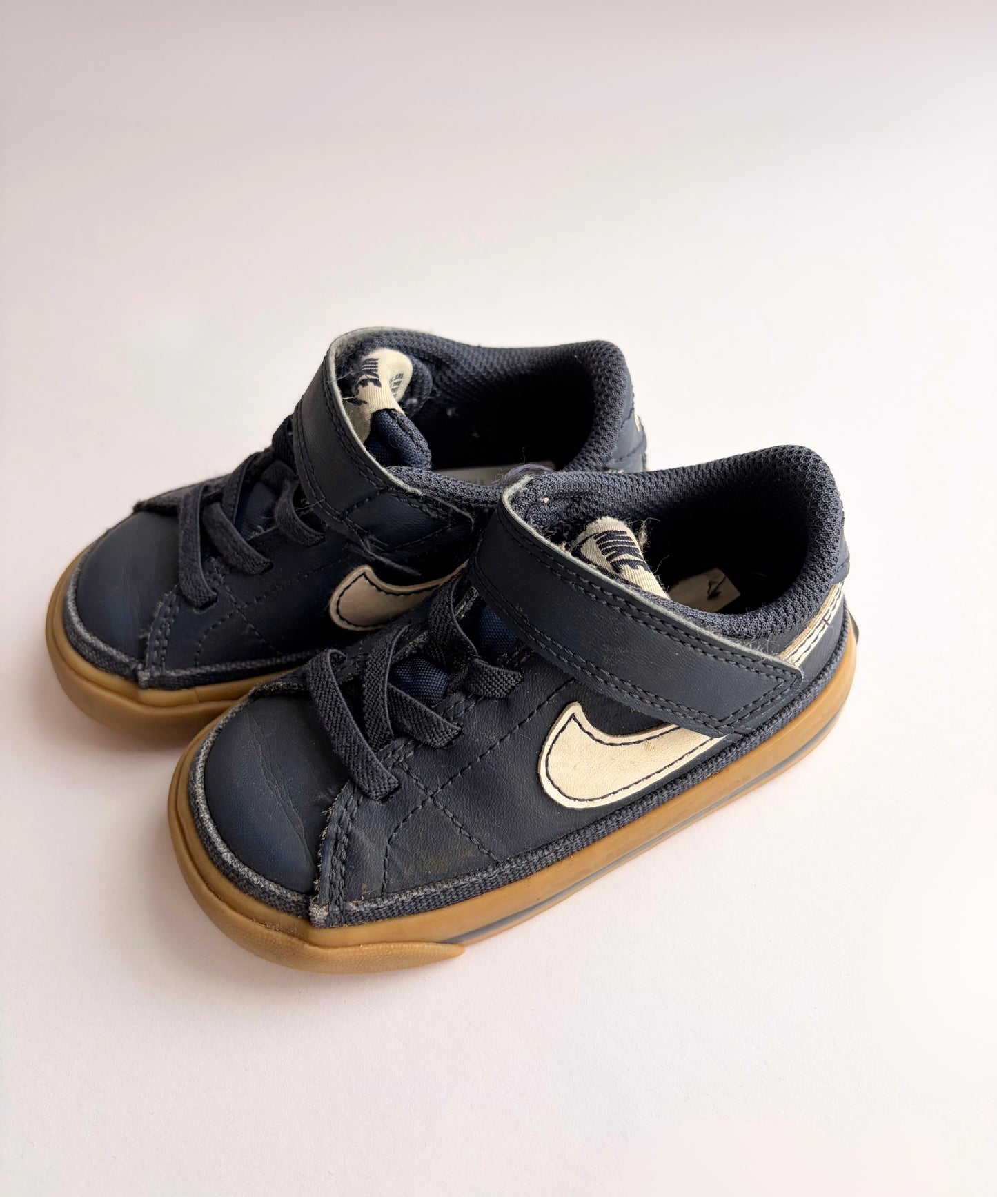 Nike Shoes | Size 5.5C