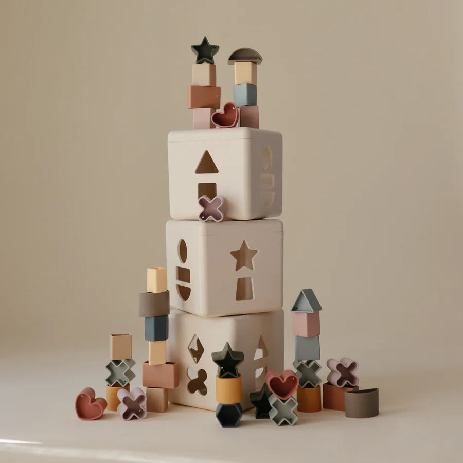Mushie | Shape Sorting Box