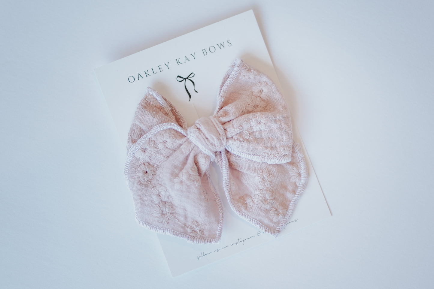 Oakley Kay Bows | Blush Embroidered Large Bow Clip