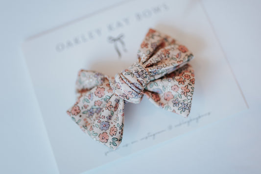 Oakley Kay Bows | Cocoa Floral Bow Clip