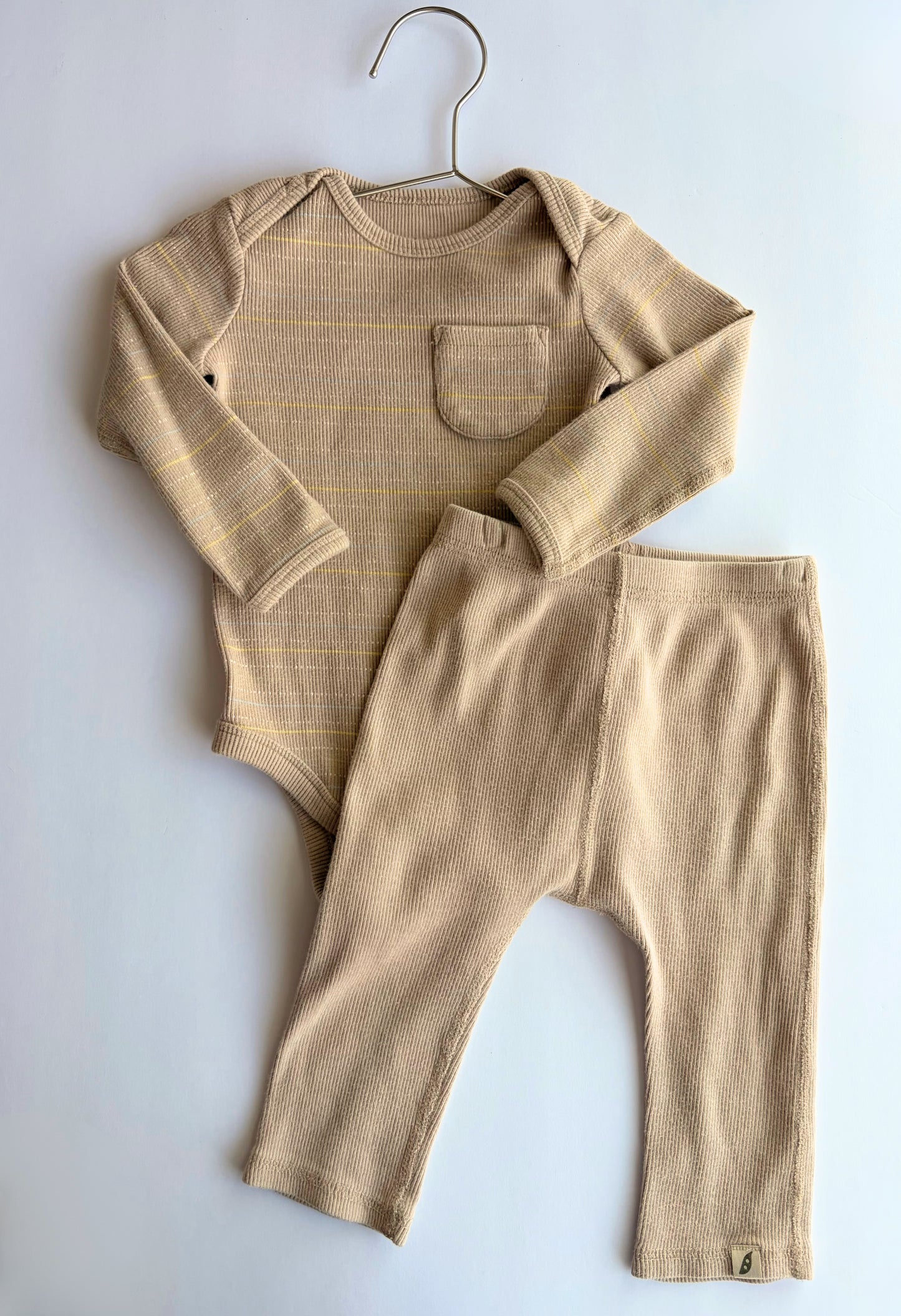 Easy Peasy Two Piece | Size 9M