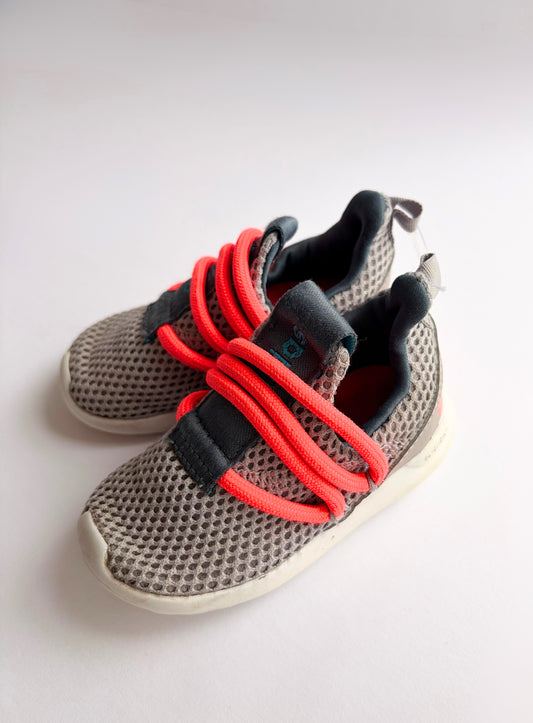 Adidas Shoes | Size 5C
