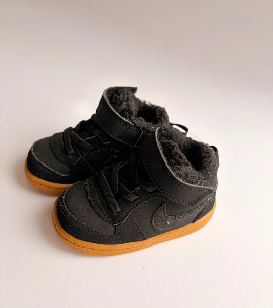 Nike Shoes | Size 5C