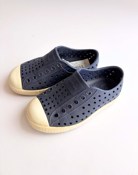 Native Shoes | Size C7