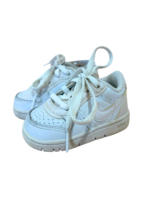 Nike Shoes | Size 3C
