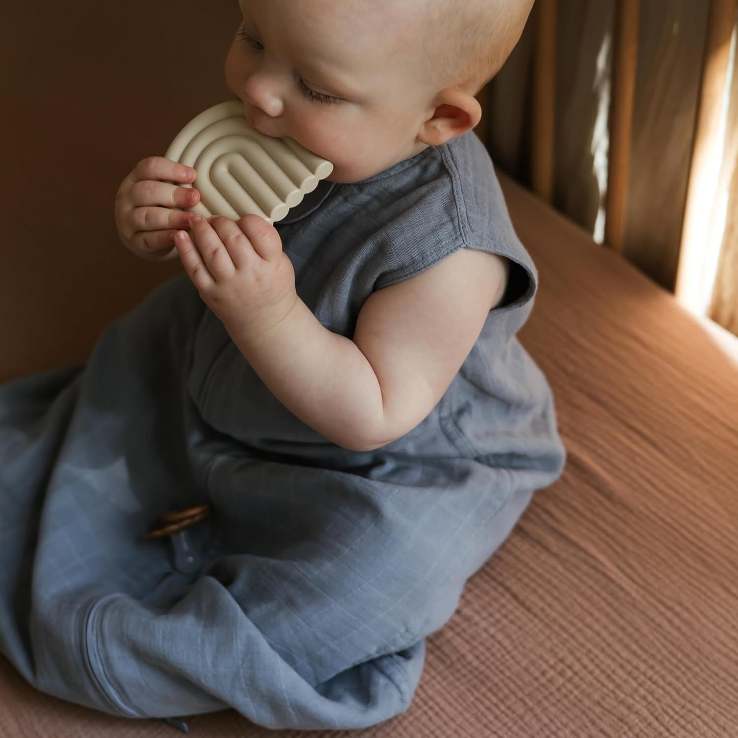 Mushie Rainbow Teether | Shifting Sand