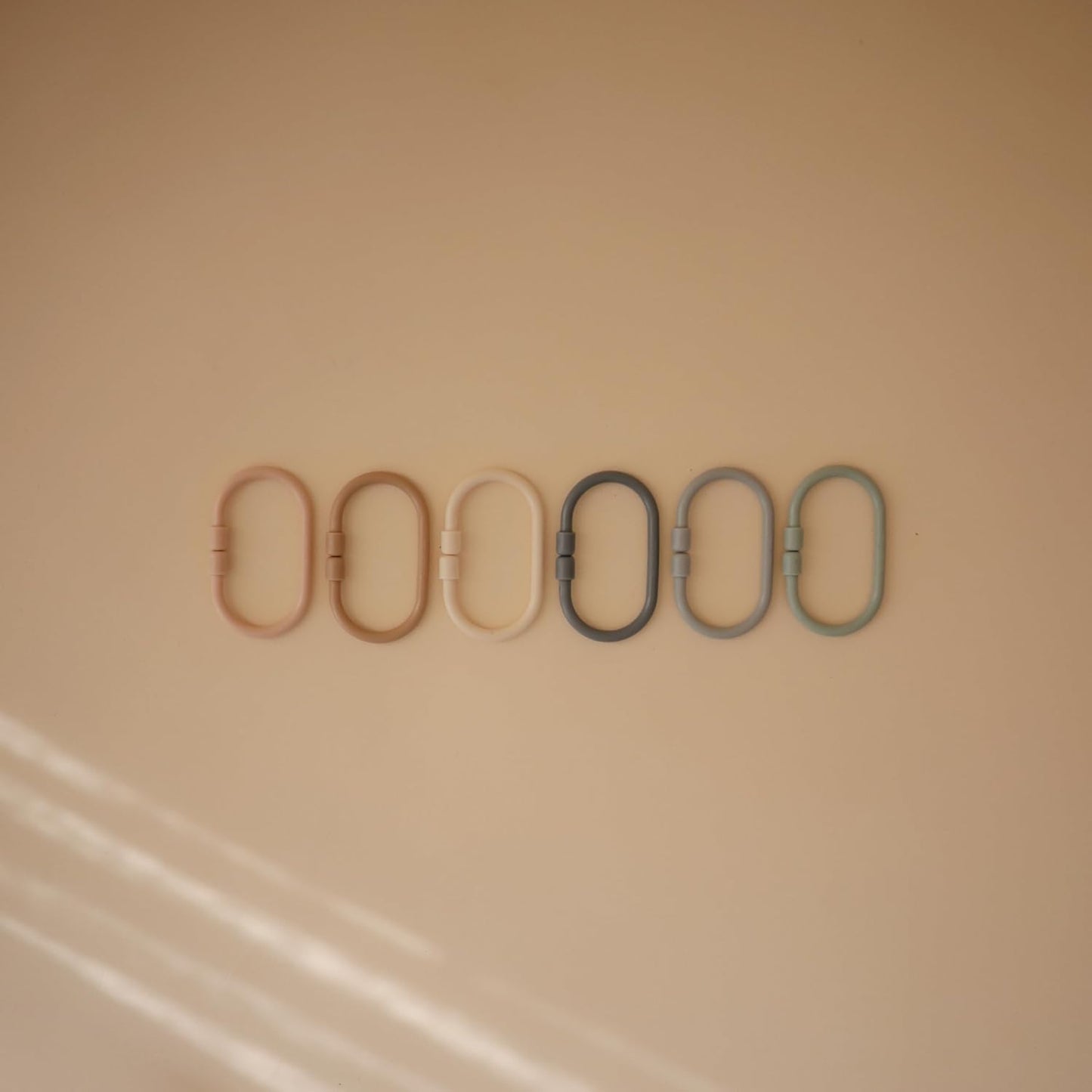 Mushie Chain Link Rings | Shifting Sand, Blush, Cambridge Blue